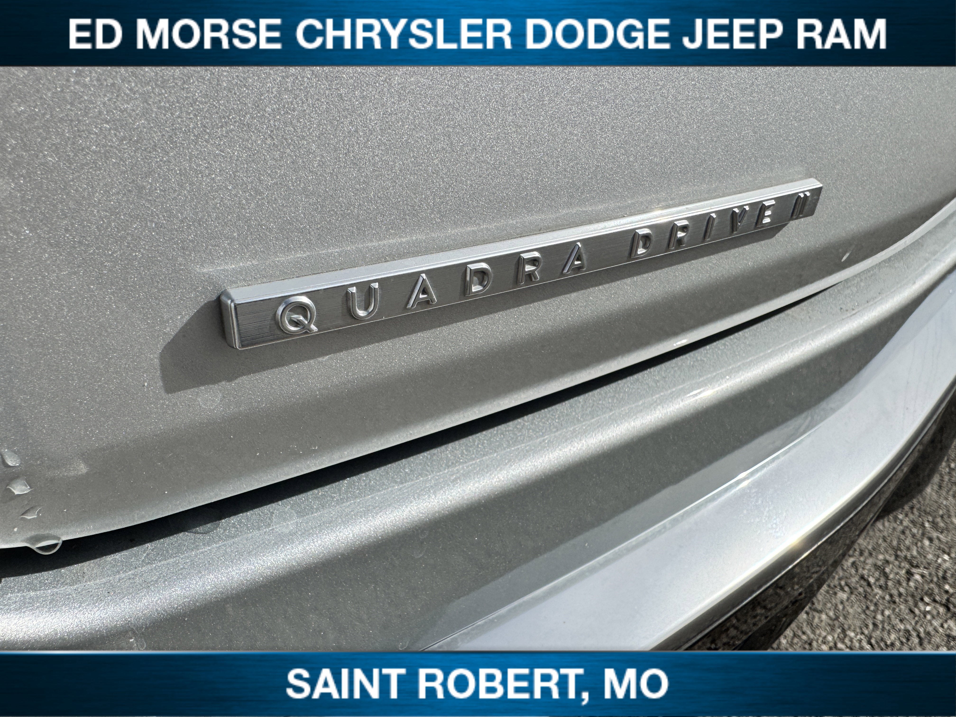 2023 Jeep Wagoneer Base