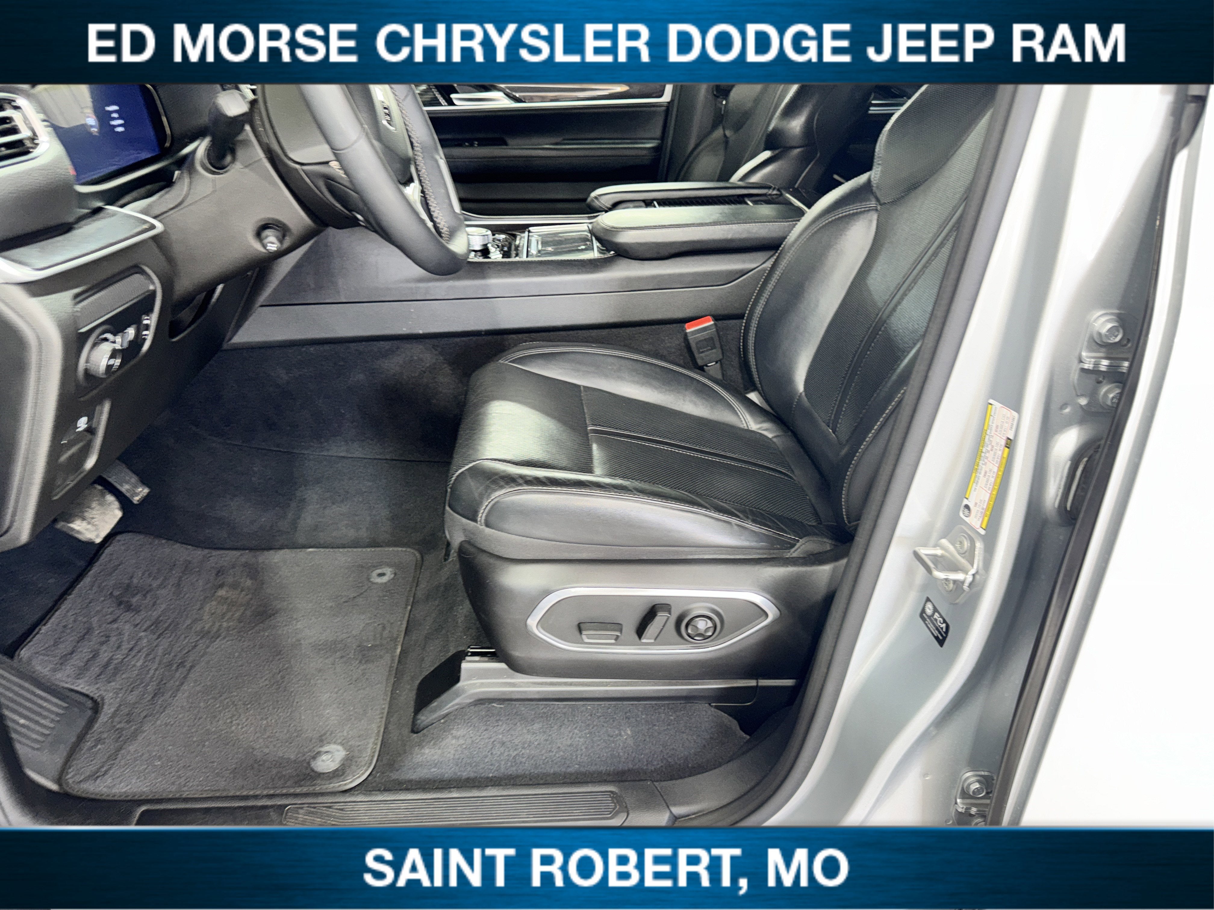 2023 Jeep Wagoneer Base