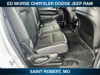 2023 Jeep Wagoneer Base