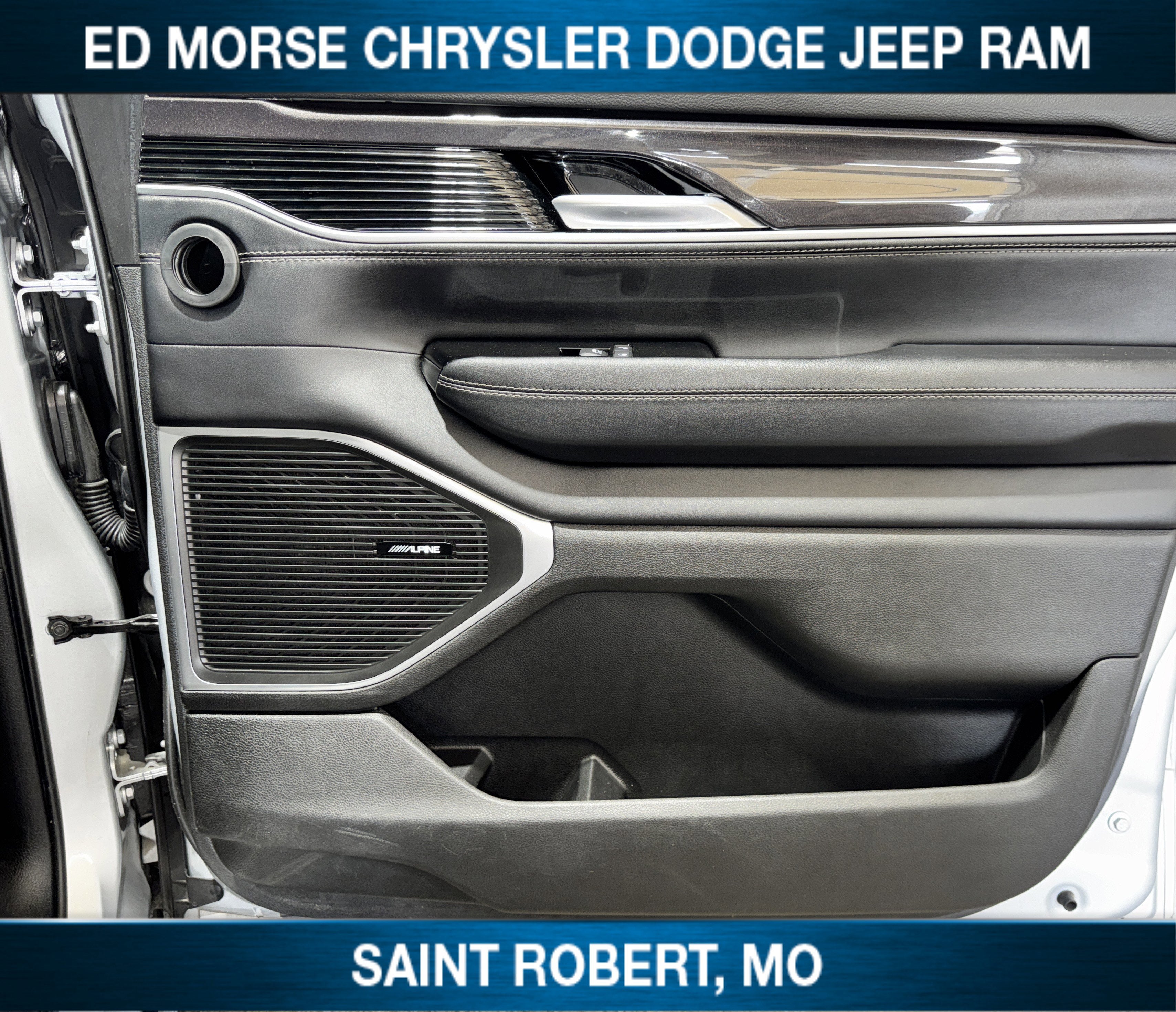 2023 Jeep Wagoneer Base