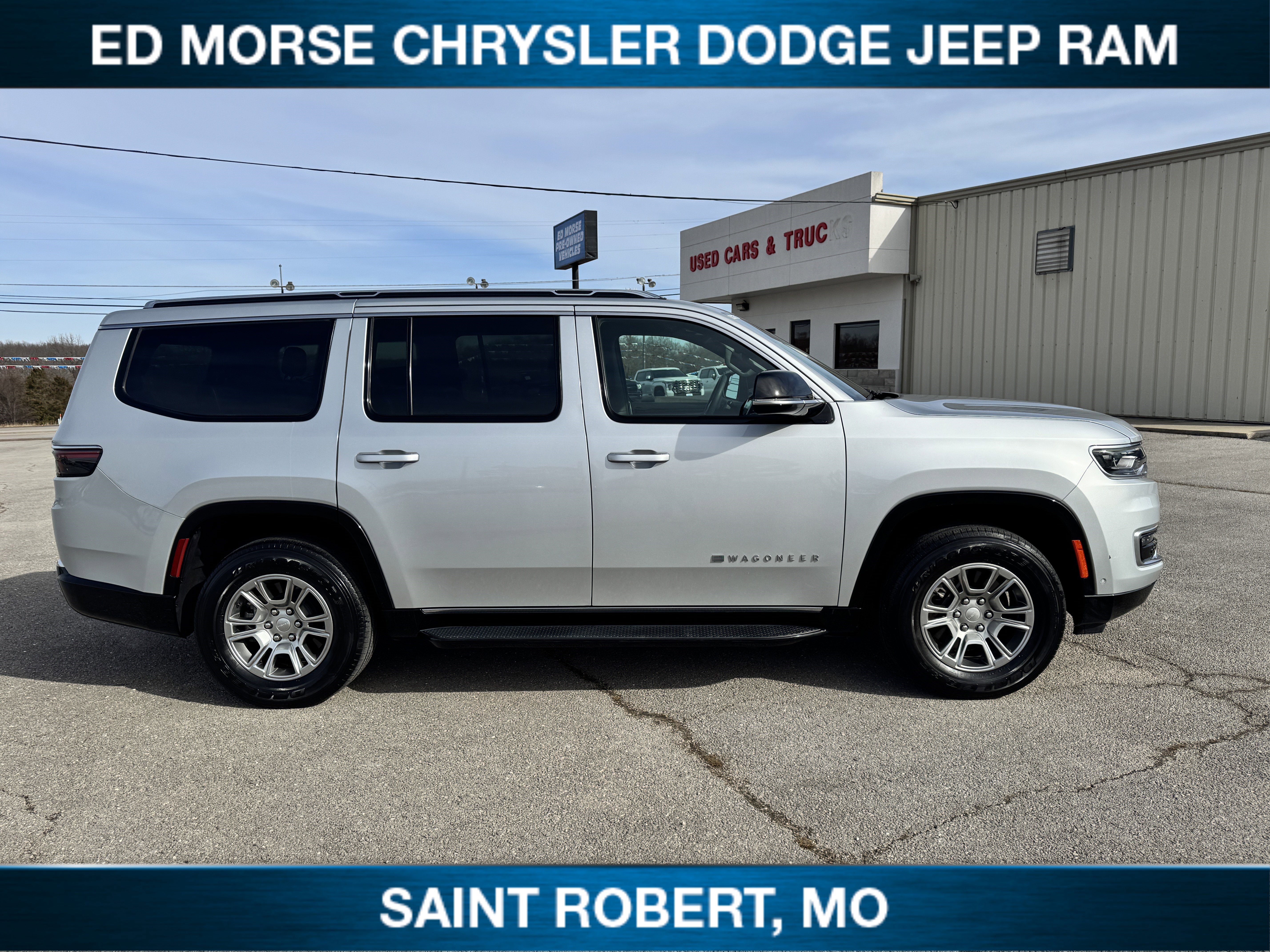 2023 Jeep Wagoneer Base