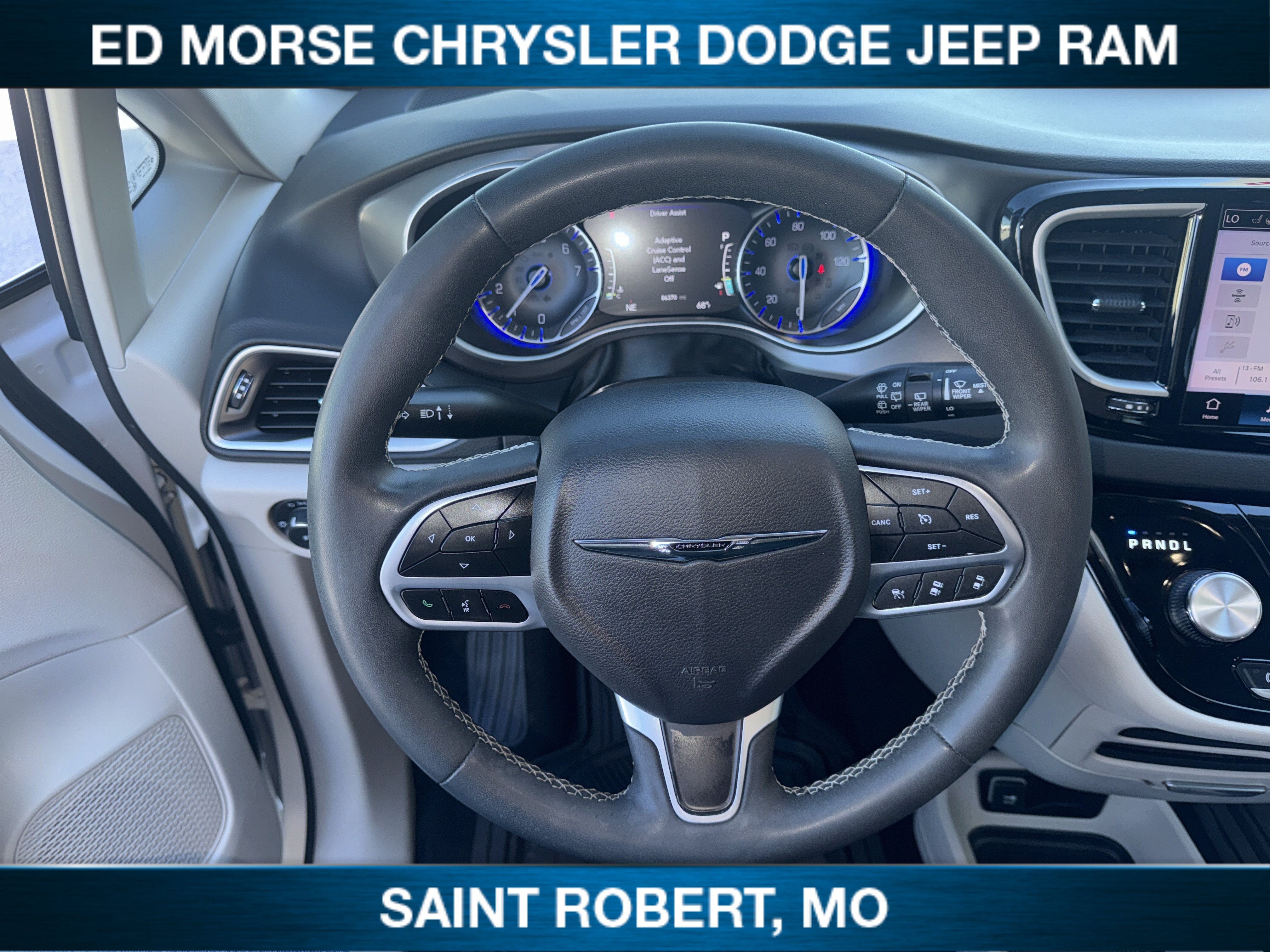 2023 Chrysler Pacifica Touring L