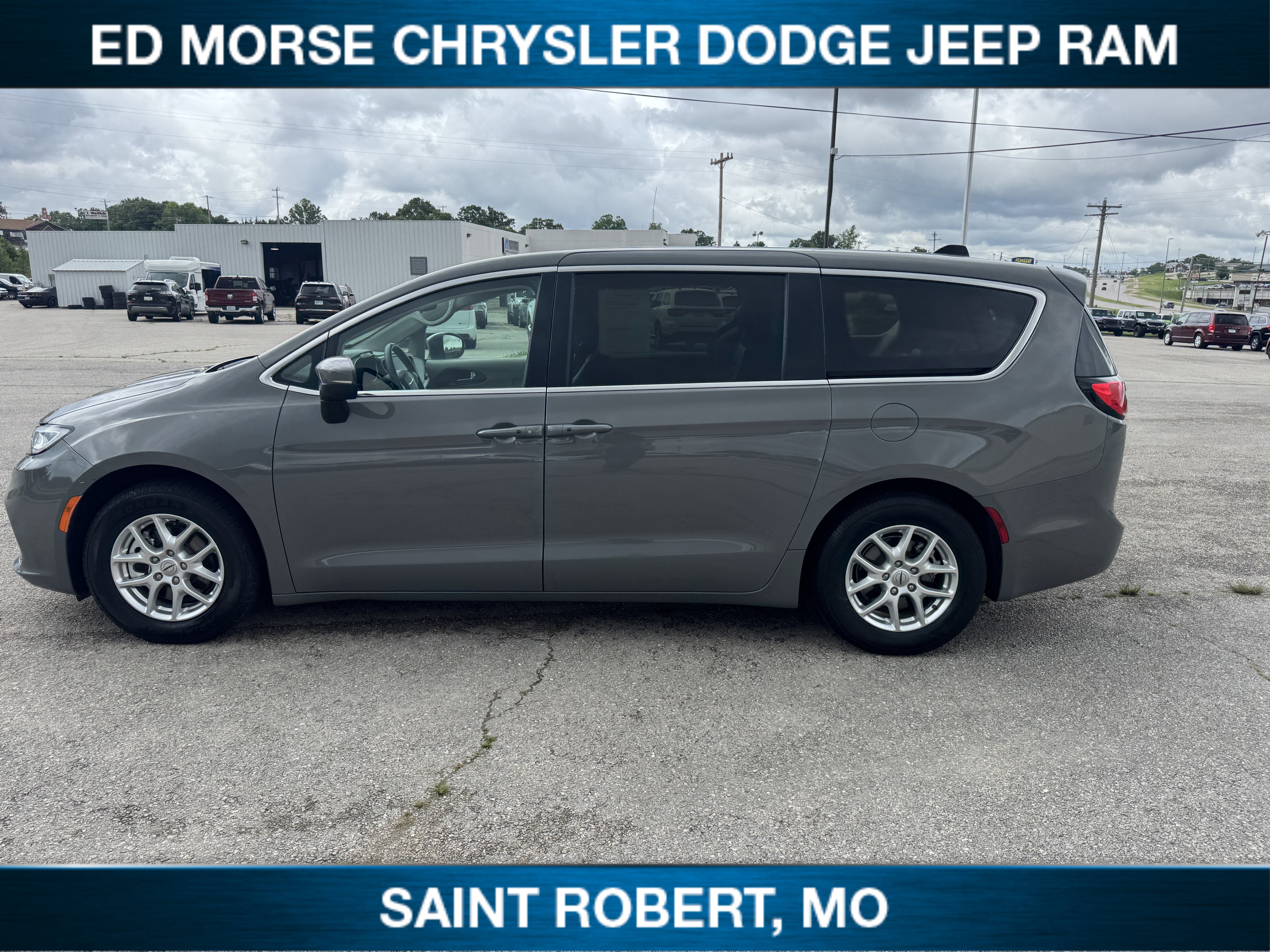 2023 Chrysler Pacifica Touring L