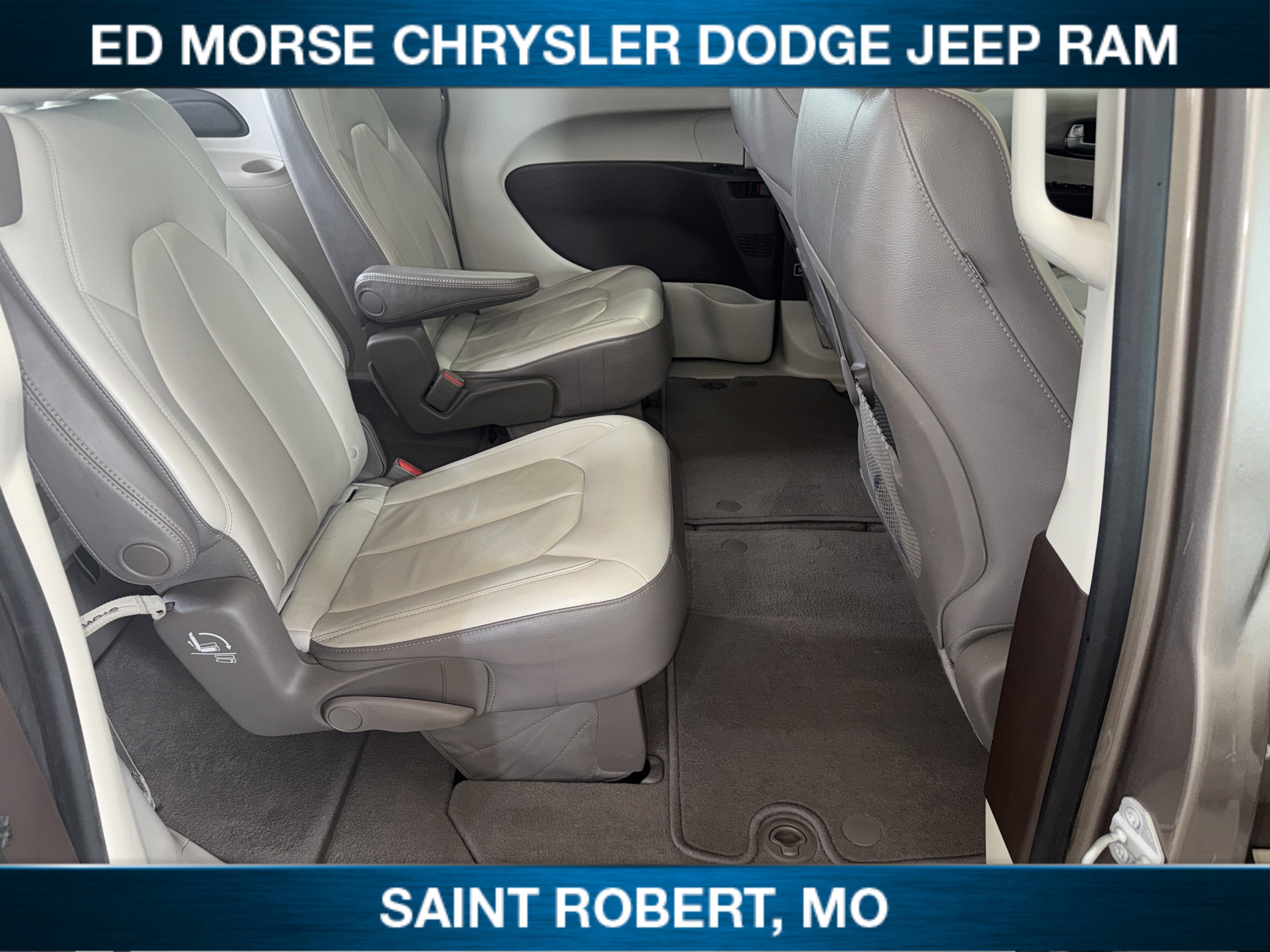 2017 Chrysler Pacifica Touring-L