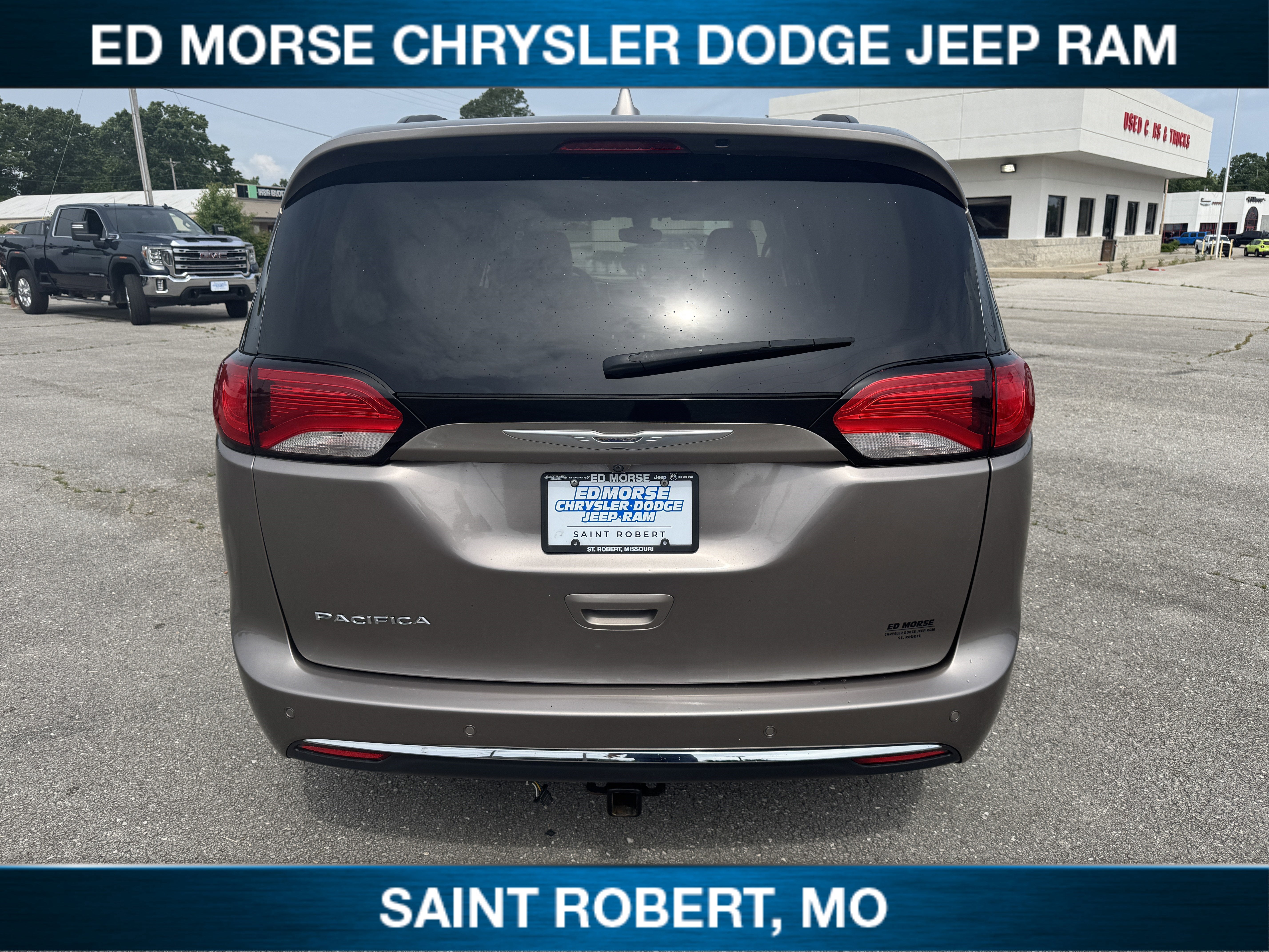 2017 Chrysler Pacifica Touring-L