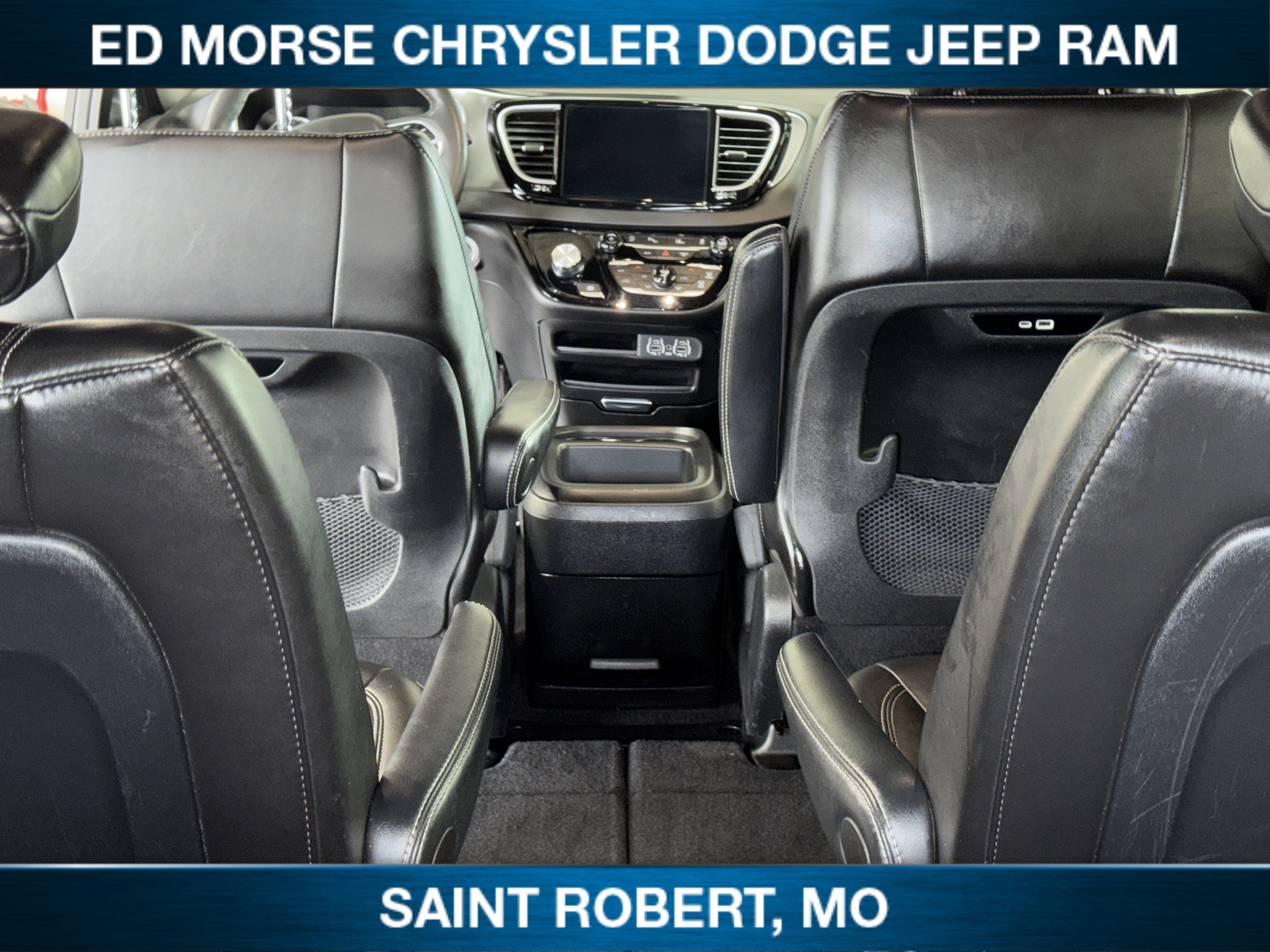 2025 Chrysler Pacifica Select