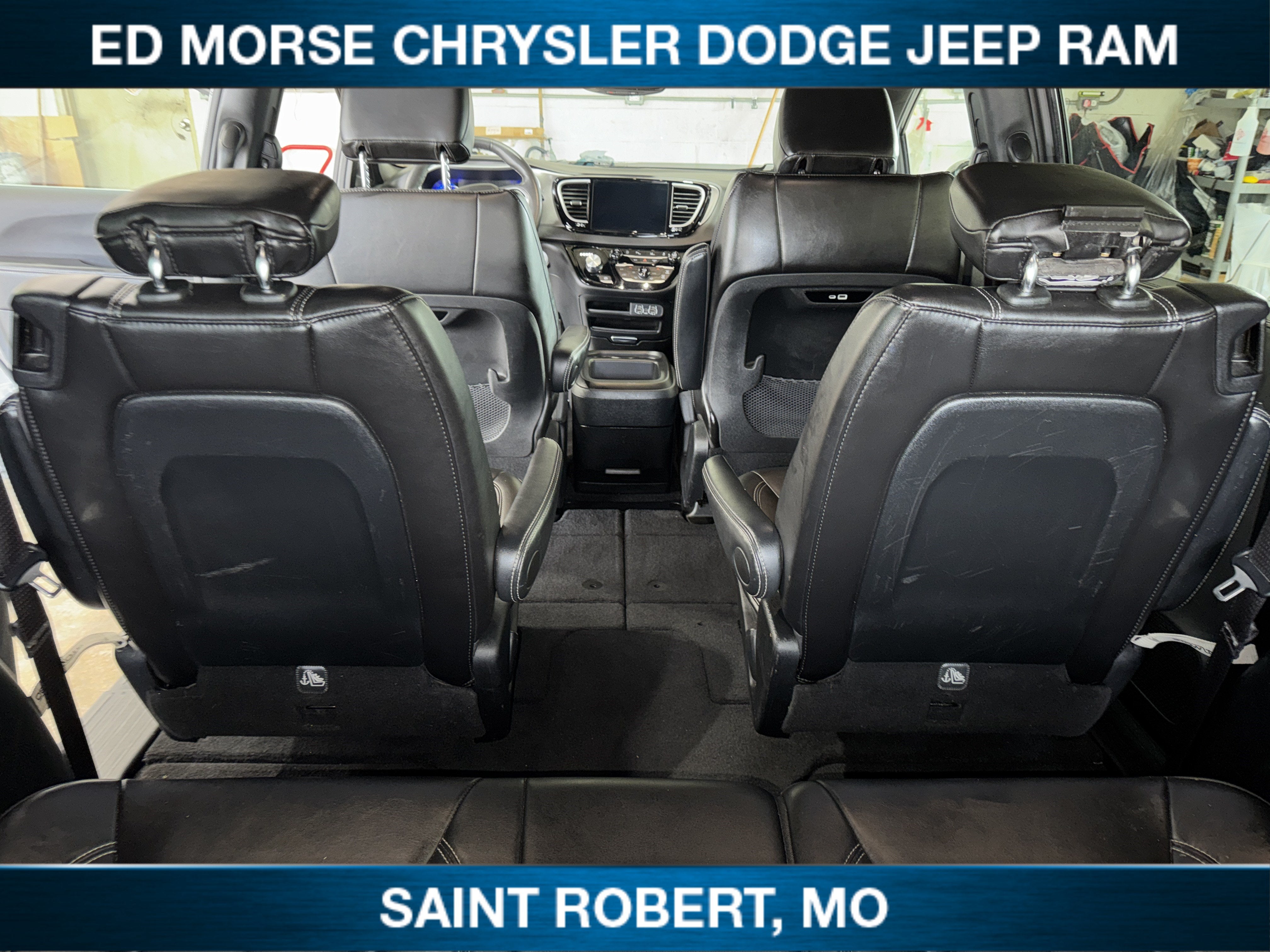 2025 Chrysler Pacifica Select