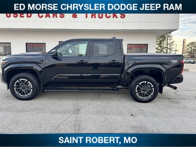 2025 Toyota Tacoma 4WD SR5