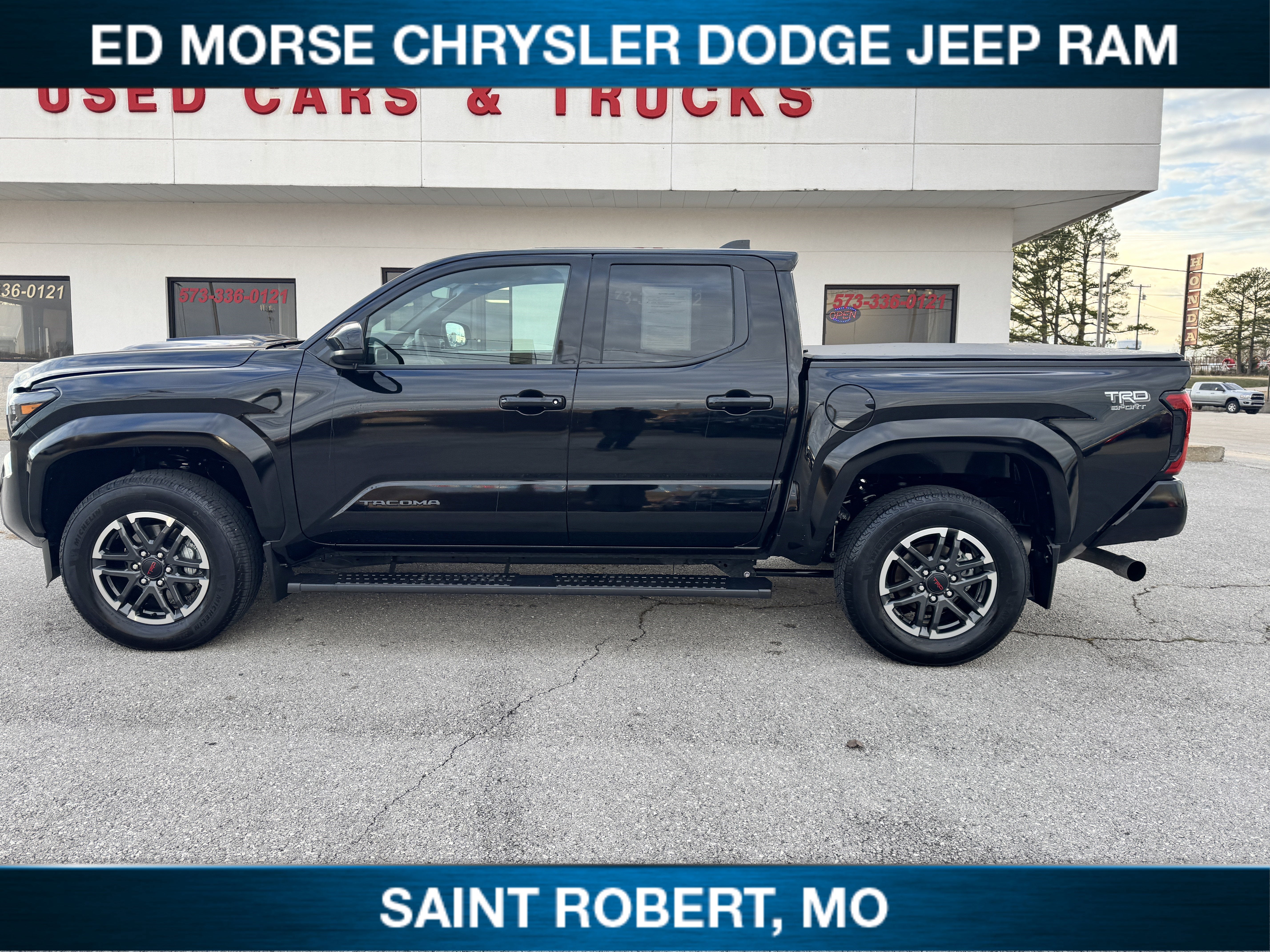 2025 Toyota Tacoma 4WD SR5