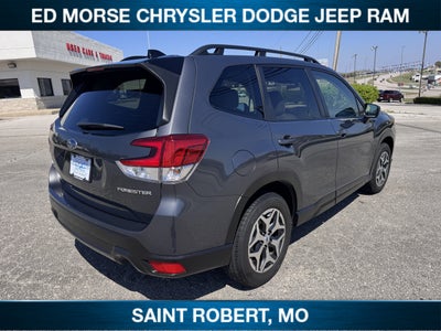 2024 Subaru Forester Premium