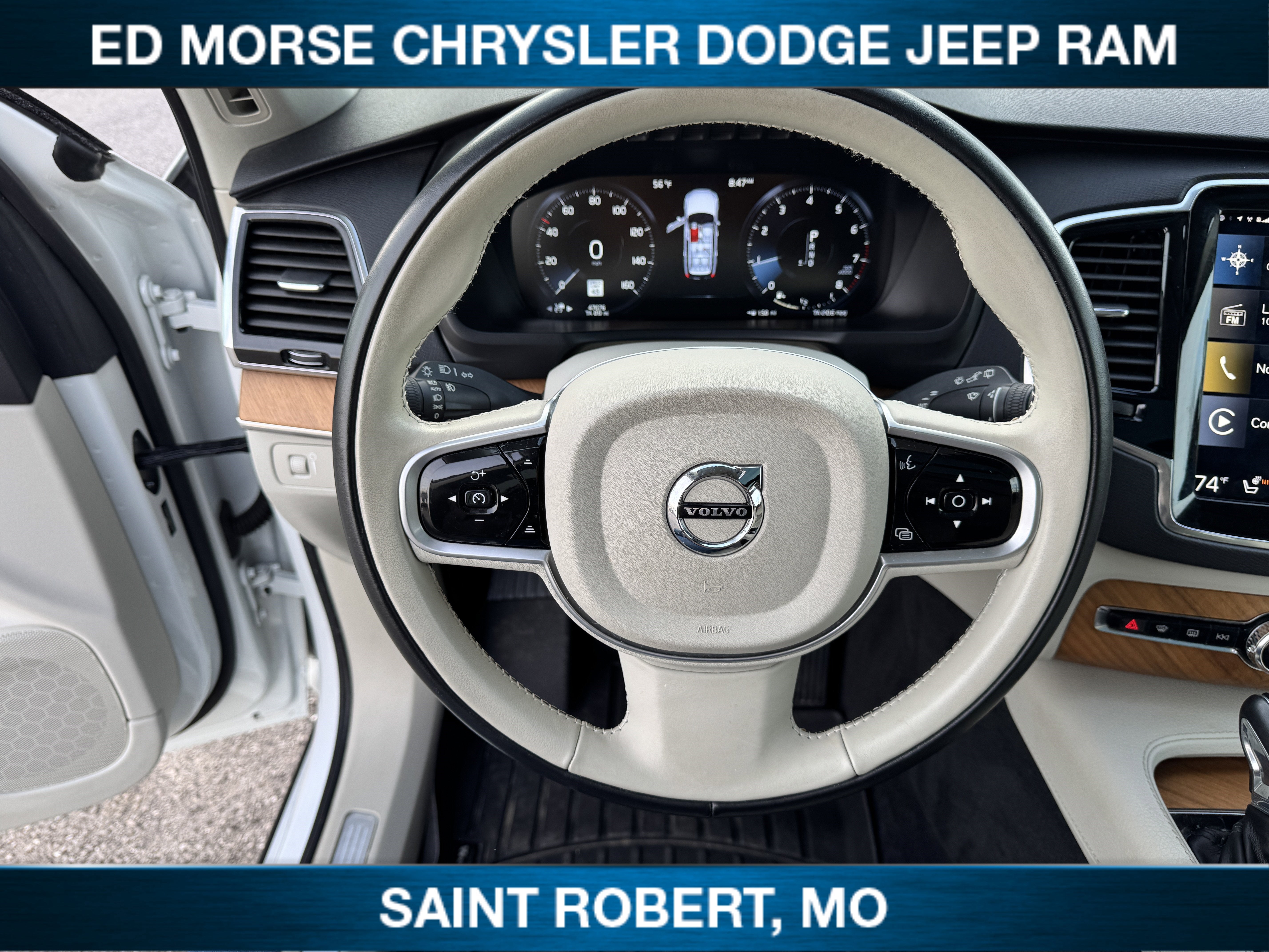 2022 Volvo XC90 Momentum