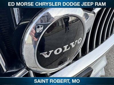 2022 Volvo XC90 Momentum