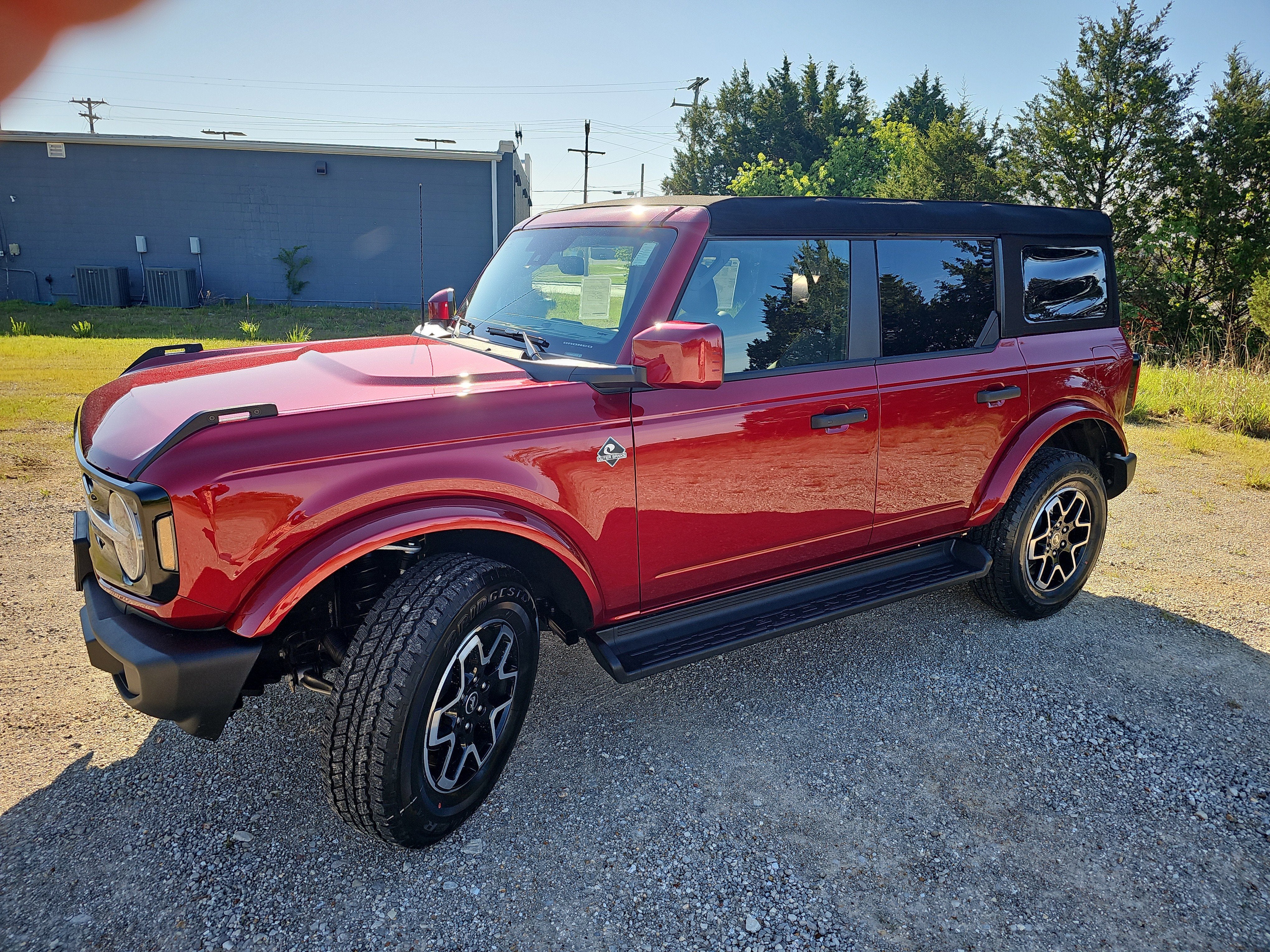 2026 Ford Bronco Outer Banks