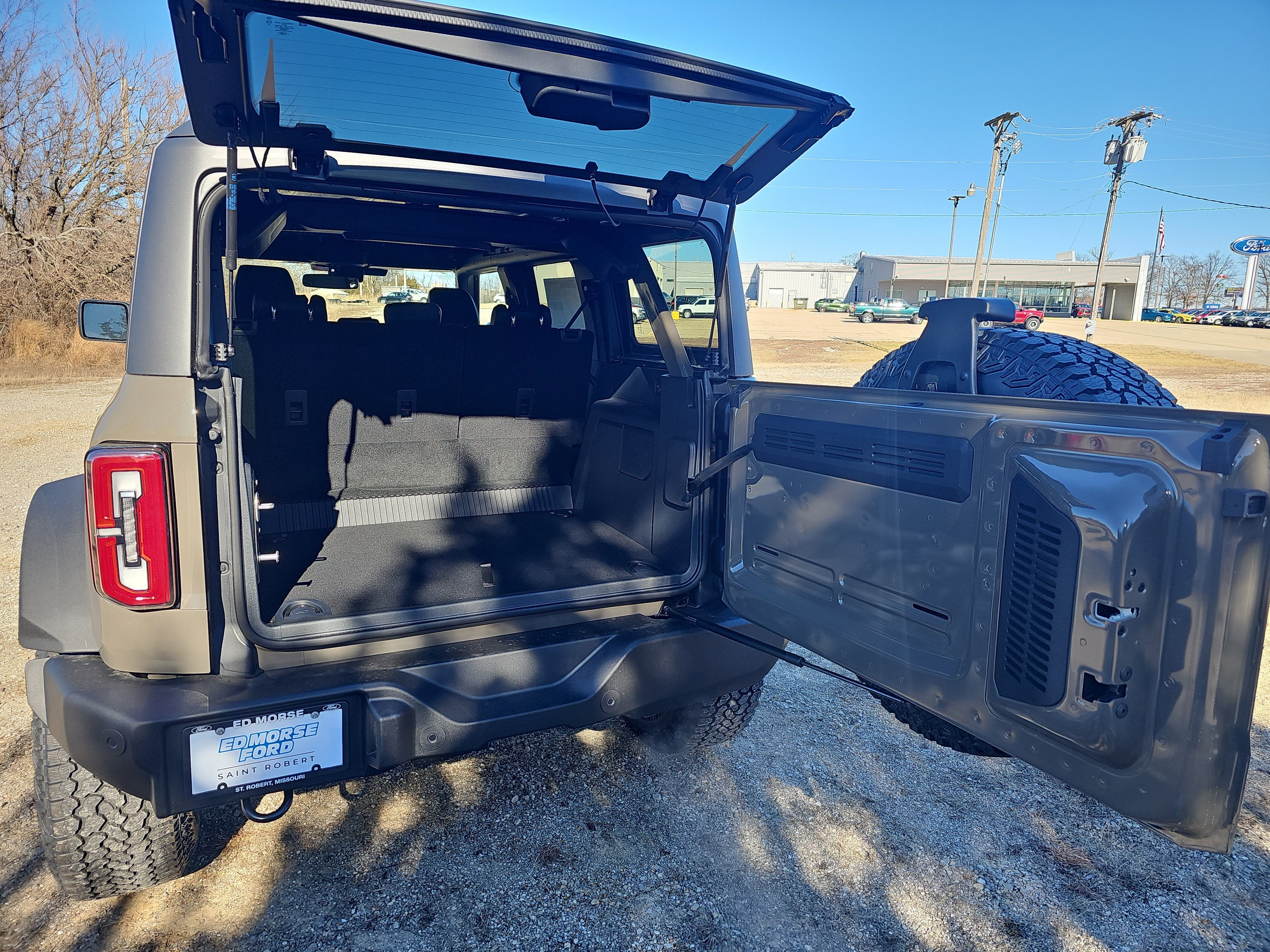 2025 Ford Bronco Outer Banks