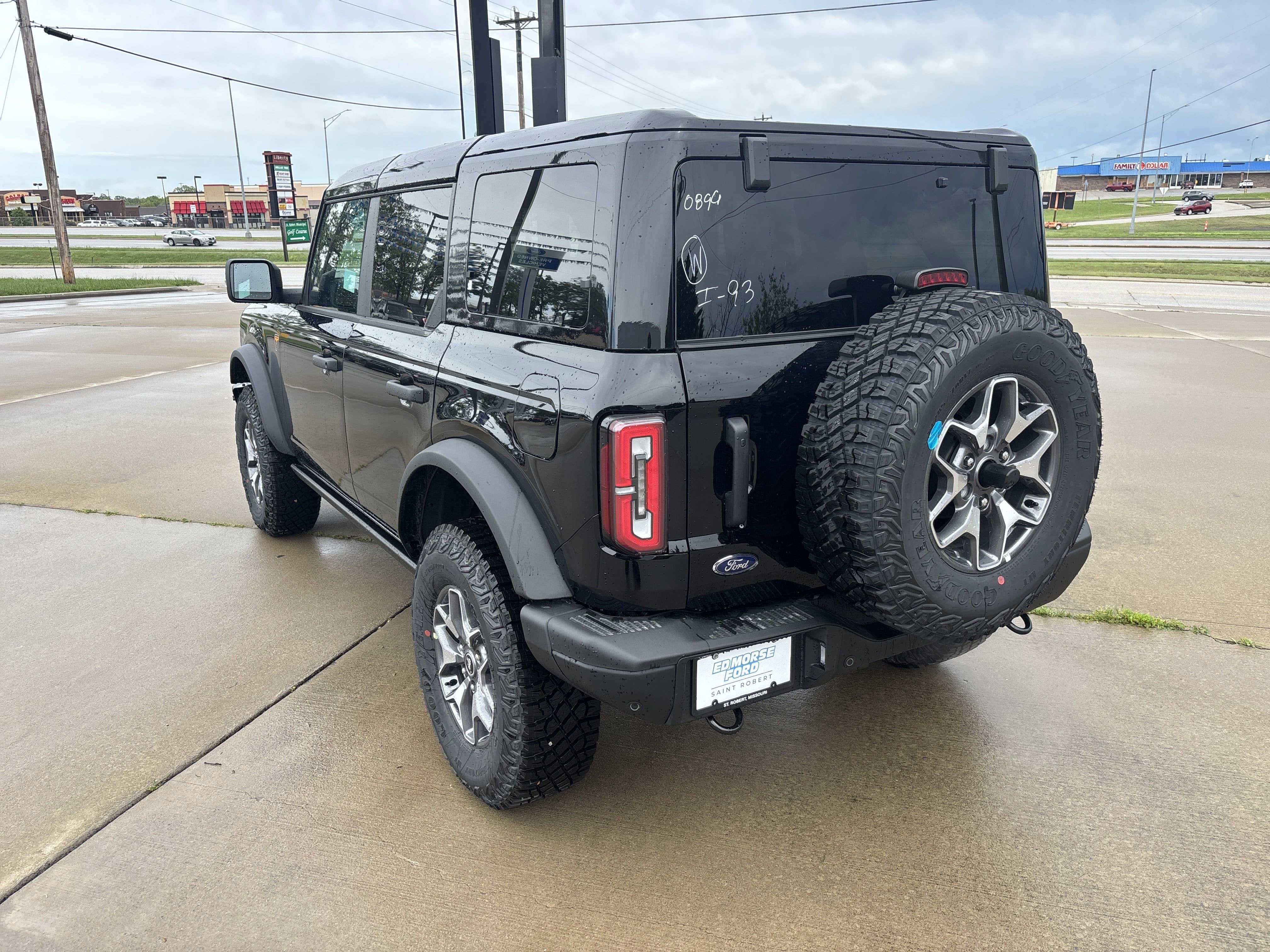 2025 Ford Bronco Badlands