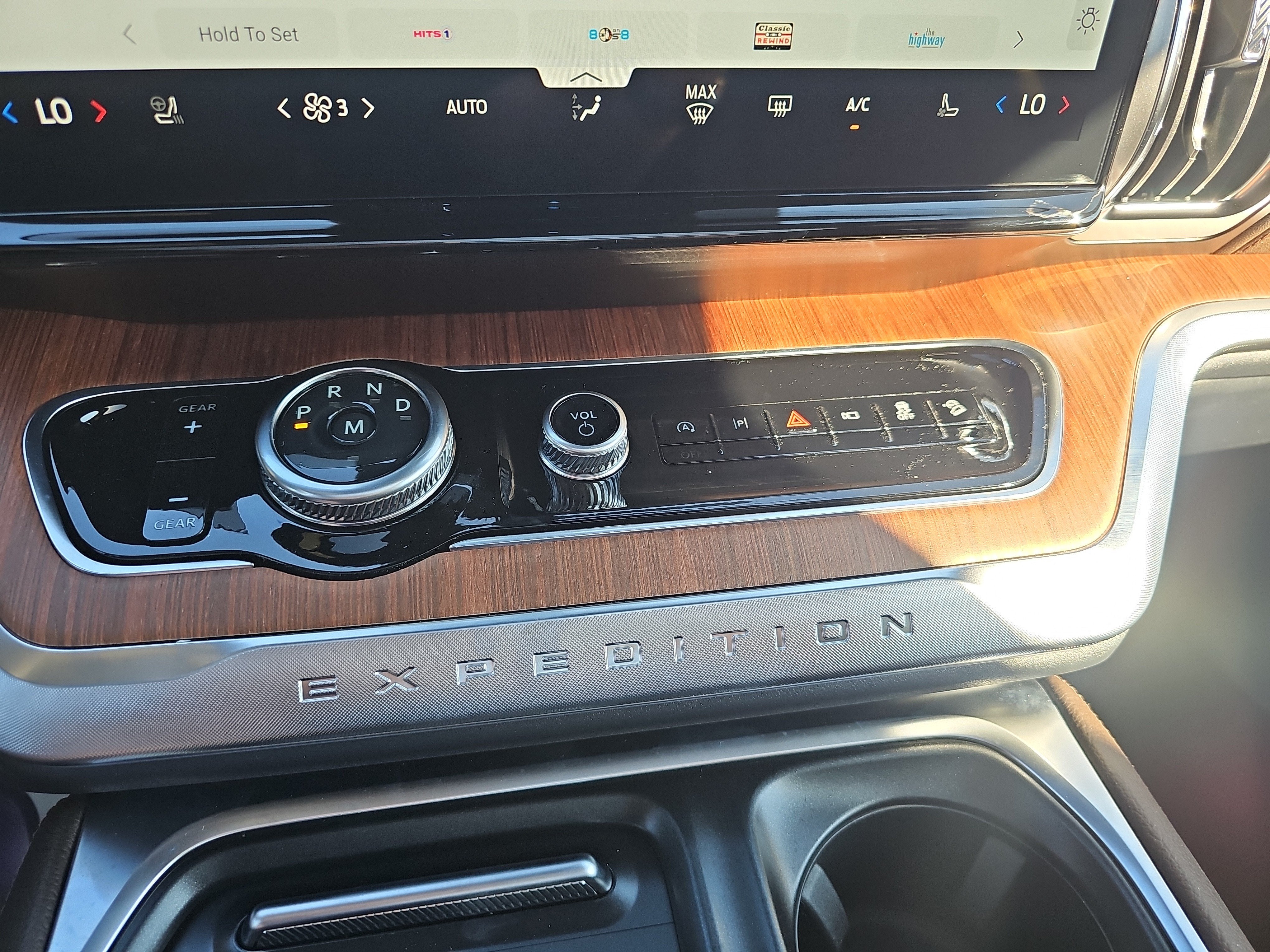 2027 Ford Expedition Max King Ranch