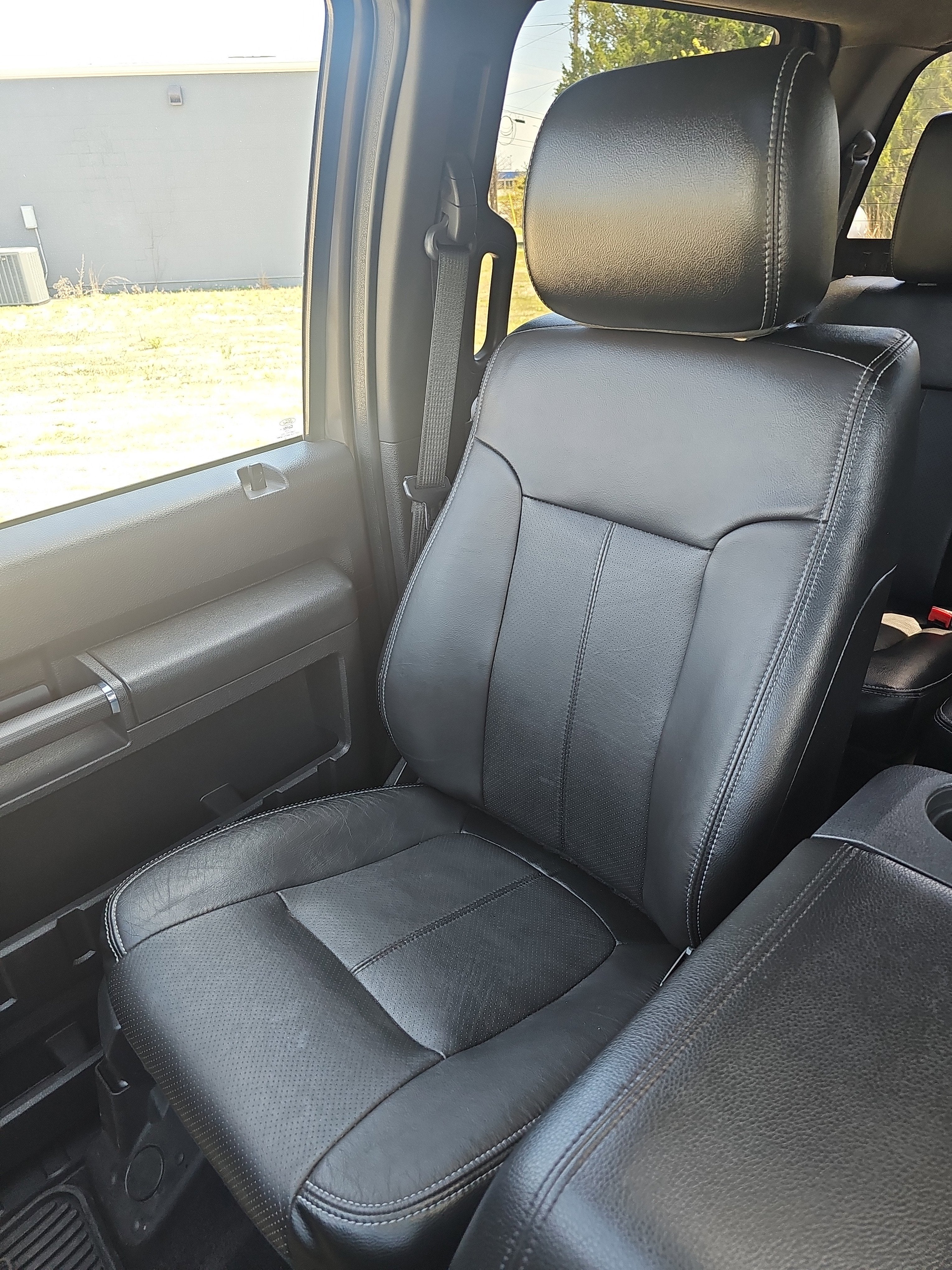 2015 Ford Super Duty F-250 SRW Lariat