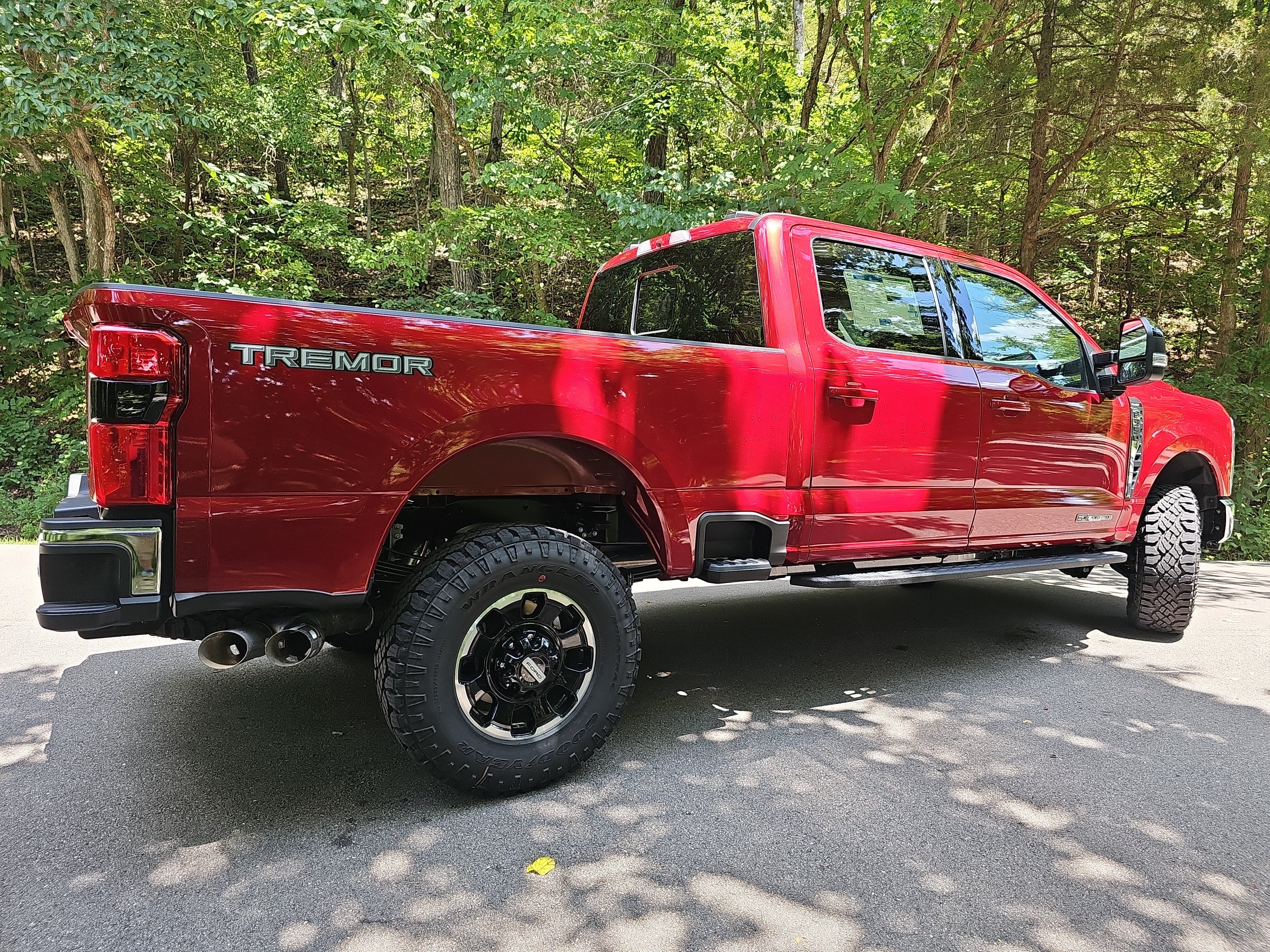 2026 Ford Super Duty F-350 SRW LARIAT