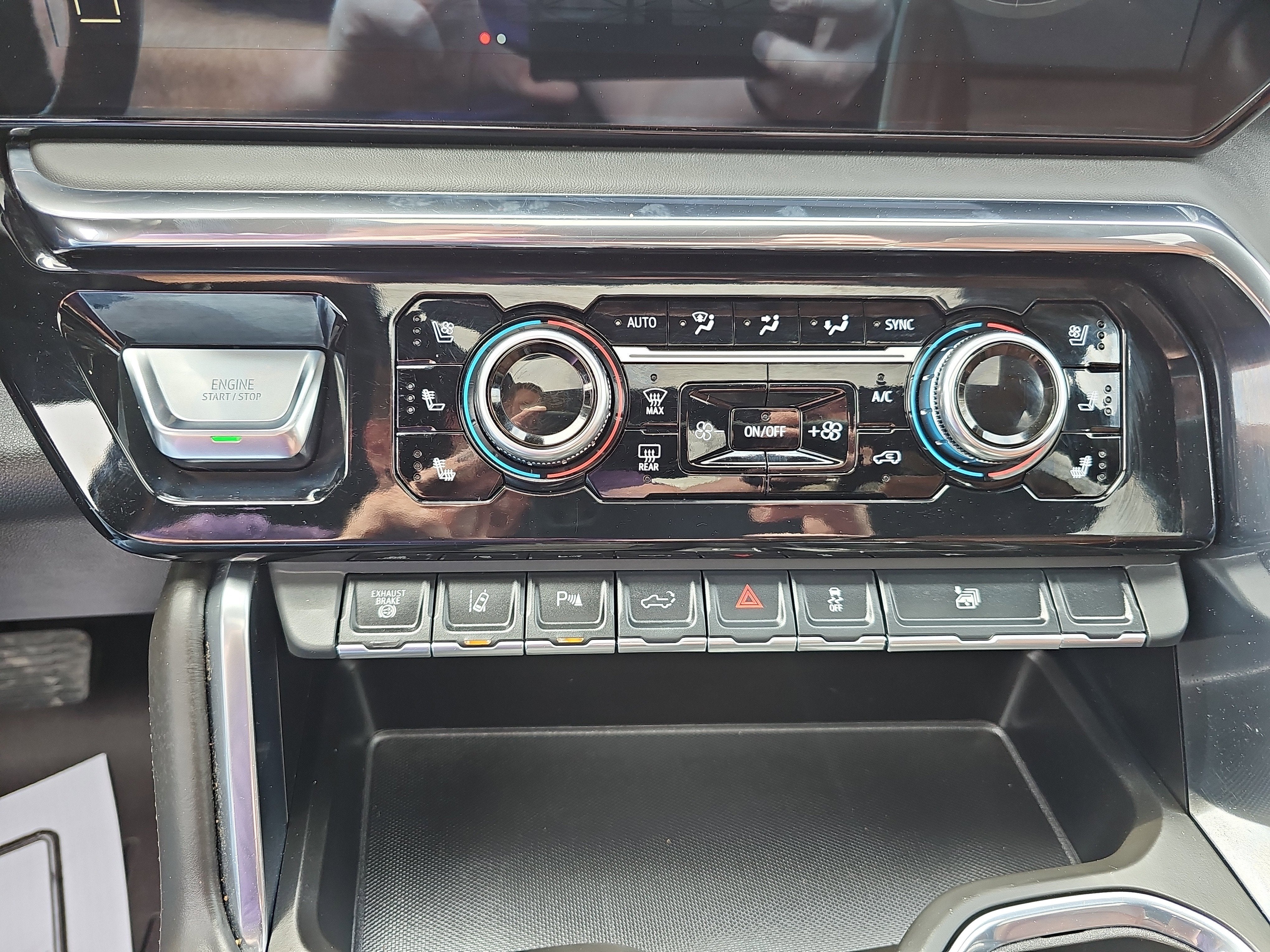 2025 GMC Sierra 3500HD Denali Ultimate