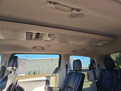 2013 Chrysler Town & Country Touring