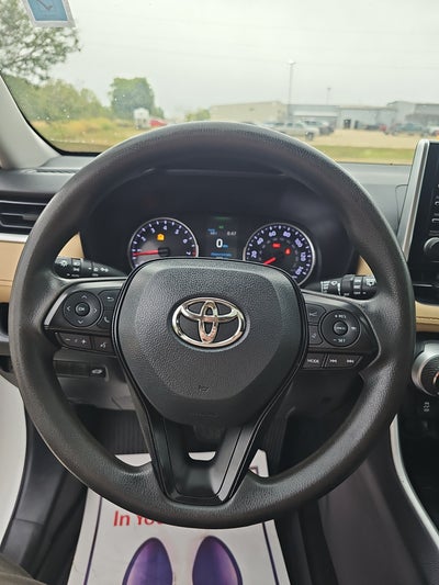 2020 Toyota RAV4 XLE