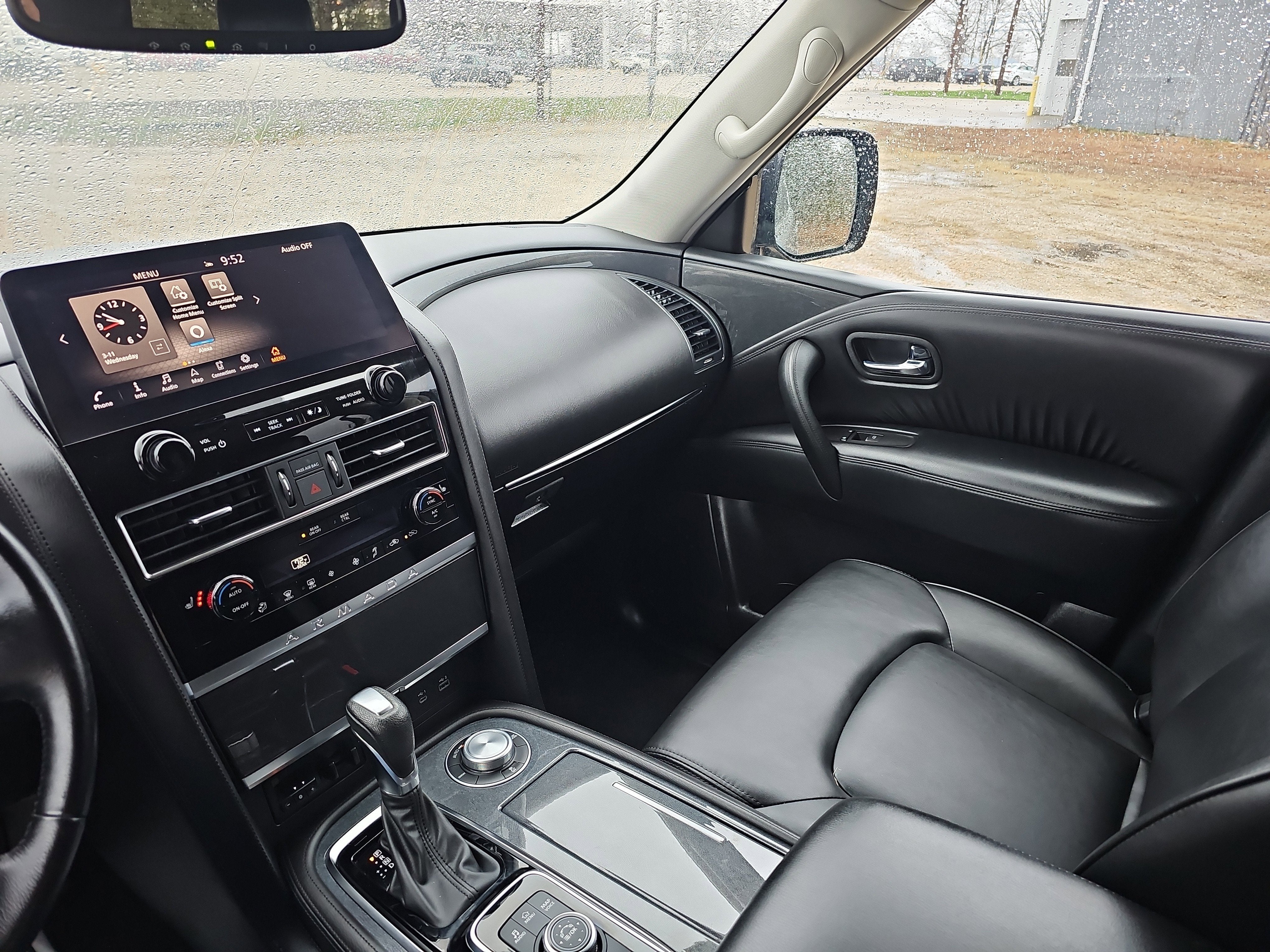 2024 Nissan Armada SV