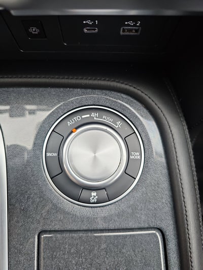 2024 Nissan Armada SV