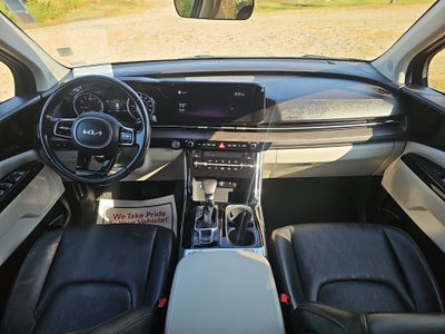 2022 Kia Carnival SX